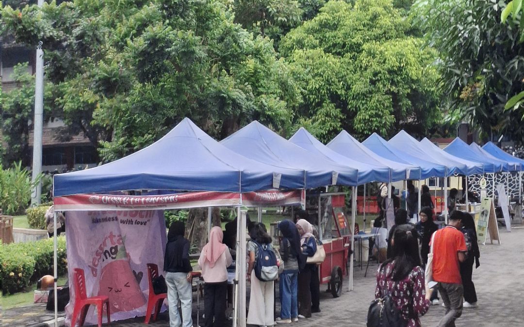 Launch Point II 2025: Undip’s Largest FEB Bazaar Officially Opens to Tenants